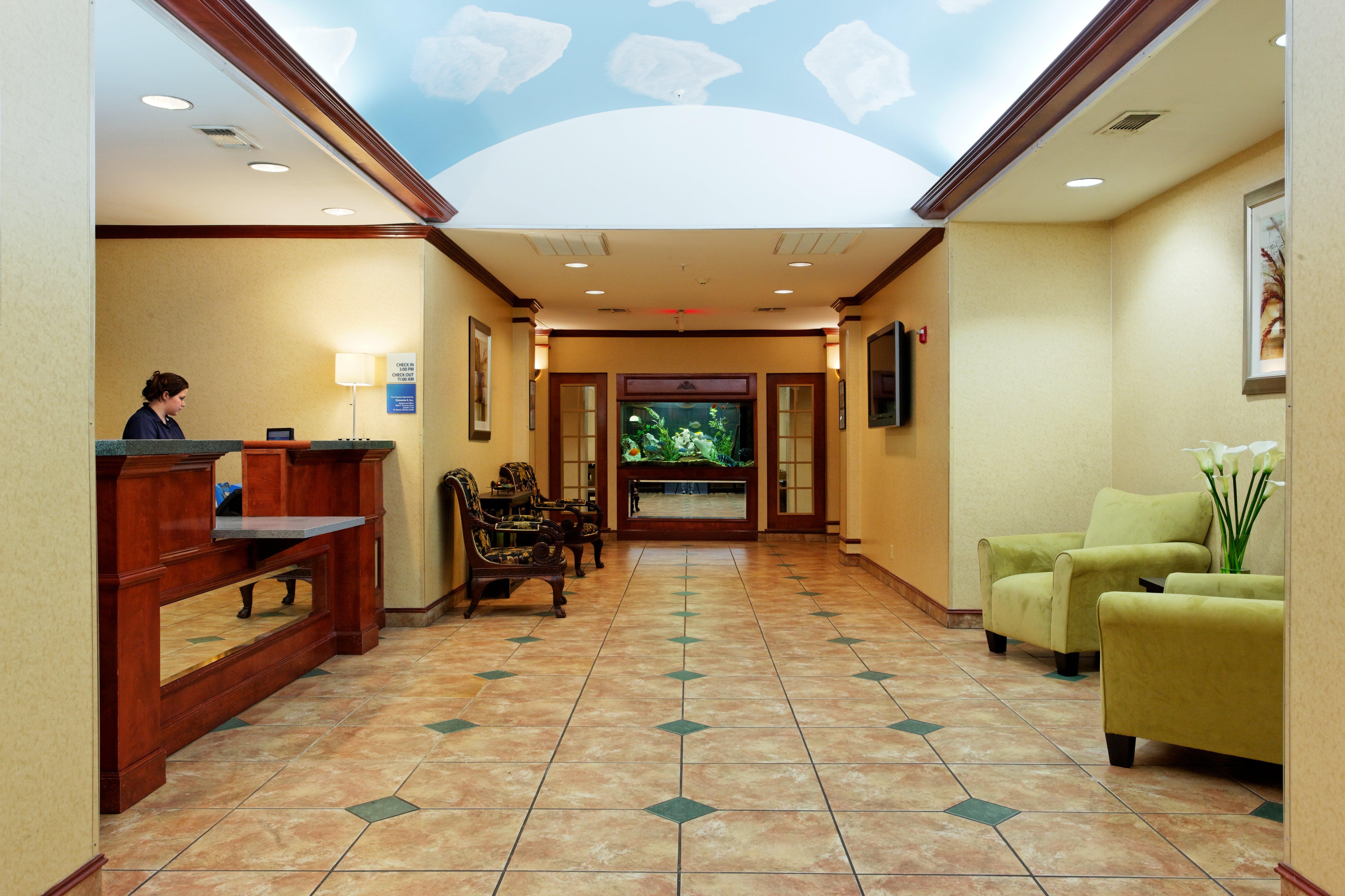Holiday Inn Express Crockett By Ihg Zewnętrze zdjęcie