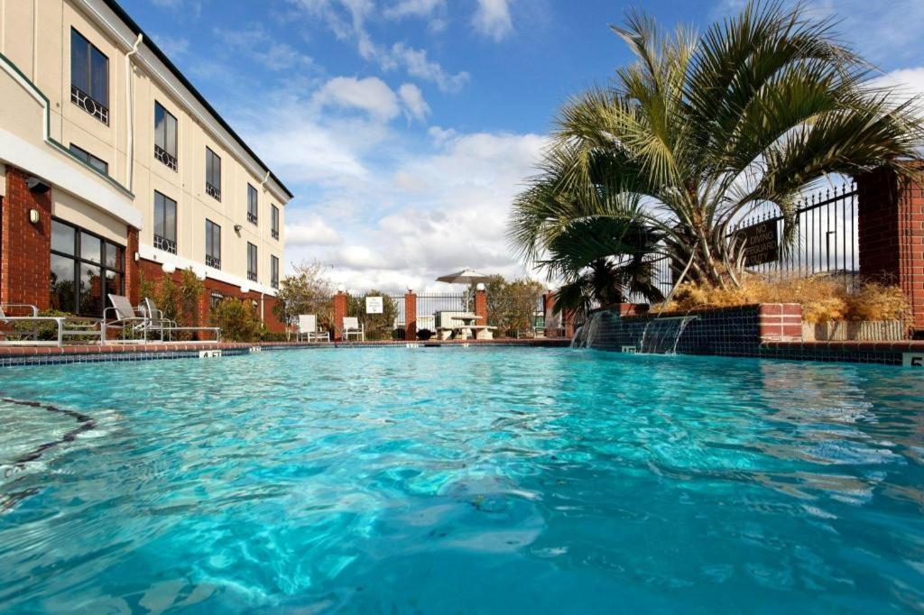 Holiday Inn Express Crockett By Ihg Zewnętrze zdjęcie
