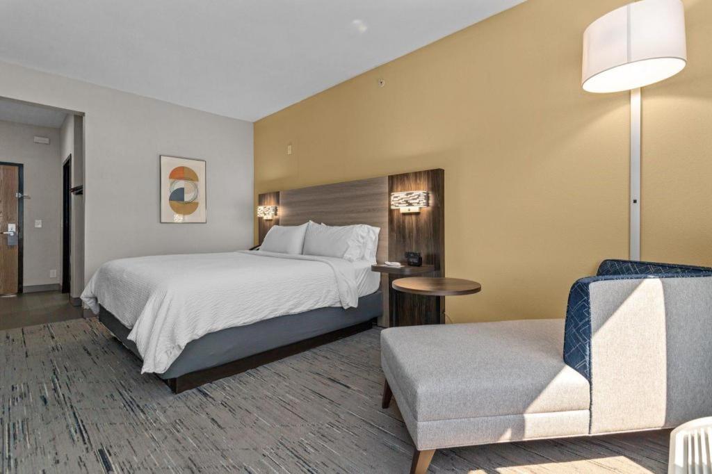 Holiday Inn Express Crockett By Ihg Zewnętrze zdjęcie