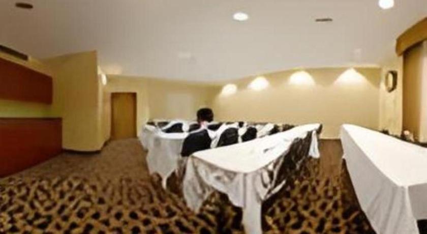 Holiday Inn Express Crockett By Ihg Zewnętrze zdjęcie