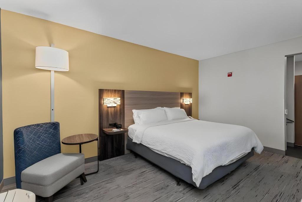 Holiday Inn Express Crockett By Ihg Zewnętrze zdjęcie