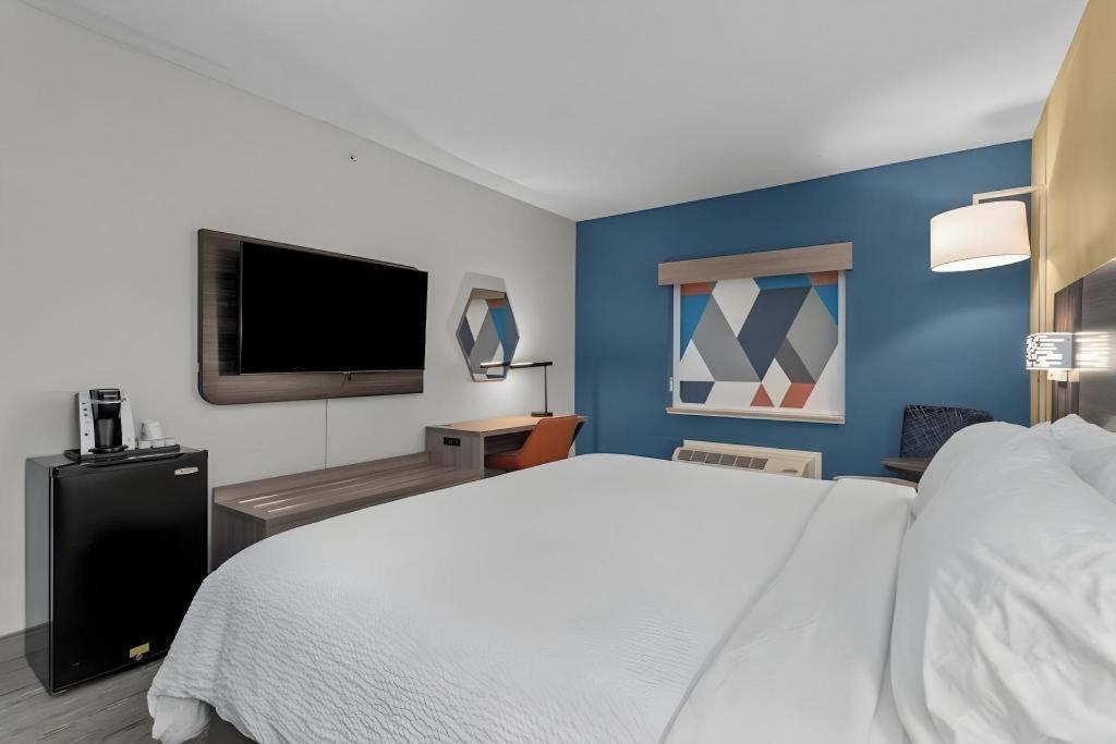 Holiday Inn Express Crockett By Ihg Zewnętrze zdjęcie