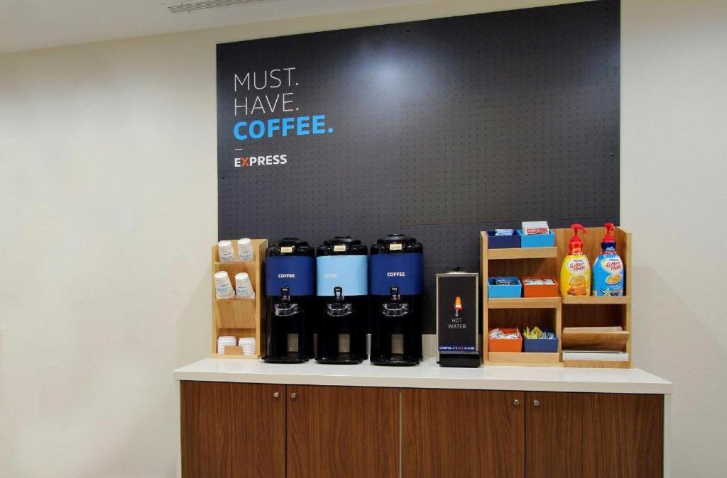 Holiday Inn Express Crockett By Ihg Zewnętrze zdjęcie